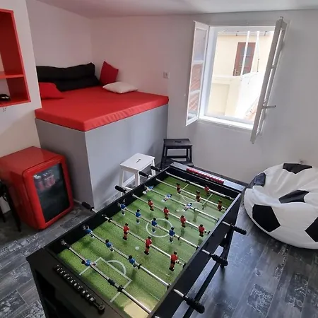 Appartement Old Town House With Parking & Game Room *