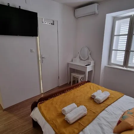 Appartement Old Town House With Parking & Game Room *