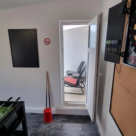 Appartement Old Town House With Parking & Game Room